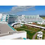 Limak Cyprus Deluxe Hotel