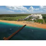 Limak Cyprus Deluxe Hotel