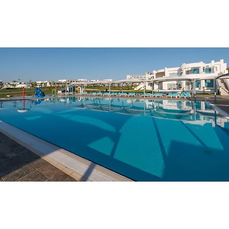 Limak Cyprus Deluxe 5* Vokolidha